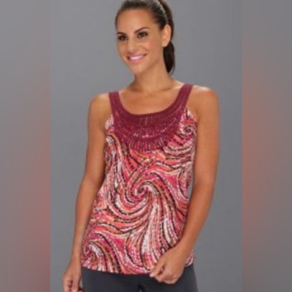 💕🎁Like New Y2K Prana Pink sleeveless crochet sleeveless blouse- Small (4-6)